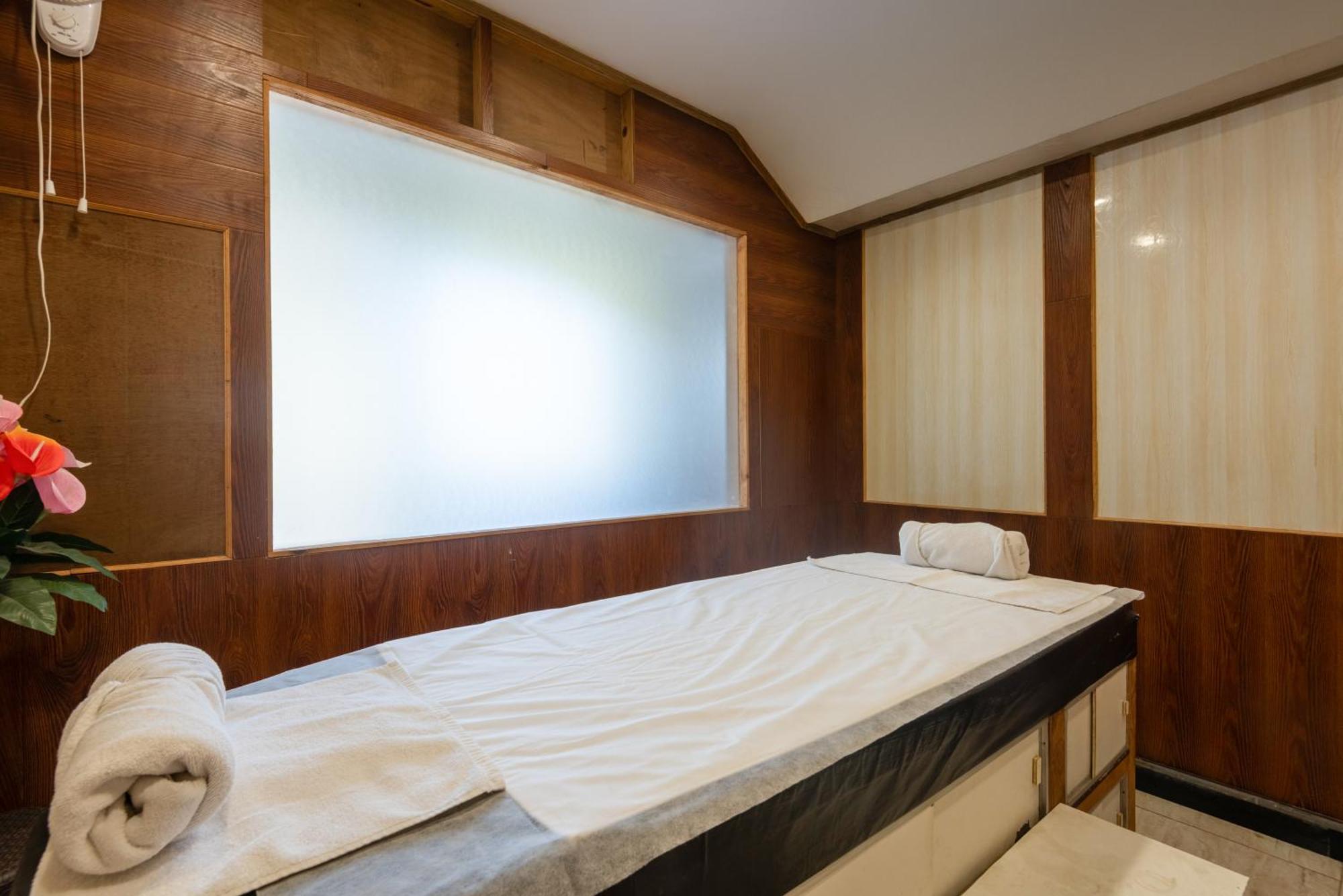 Hotel Shiva Sanctuary By Dls Hotels, Mcleod Ganj Dharamshala Exteriör bild