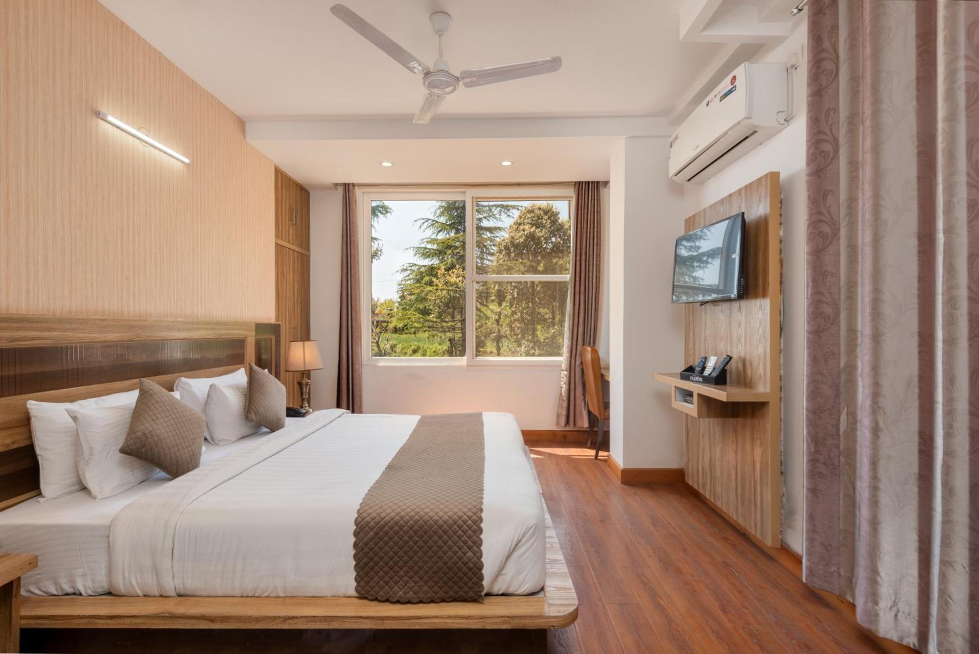Hotel Shiva Sanctuary By Dls Hotels, Mcleod Ganj Dharamshala Exteriör bild